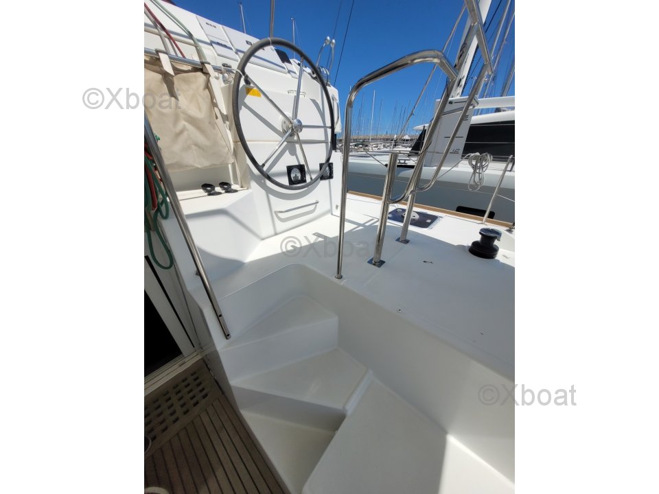 Sailboat used LAGOON 39