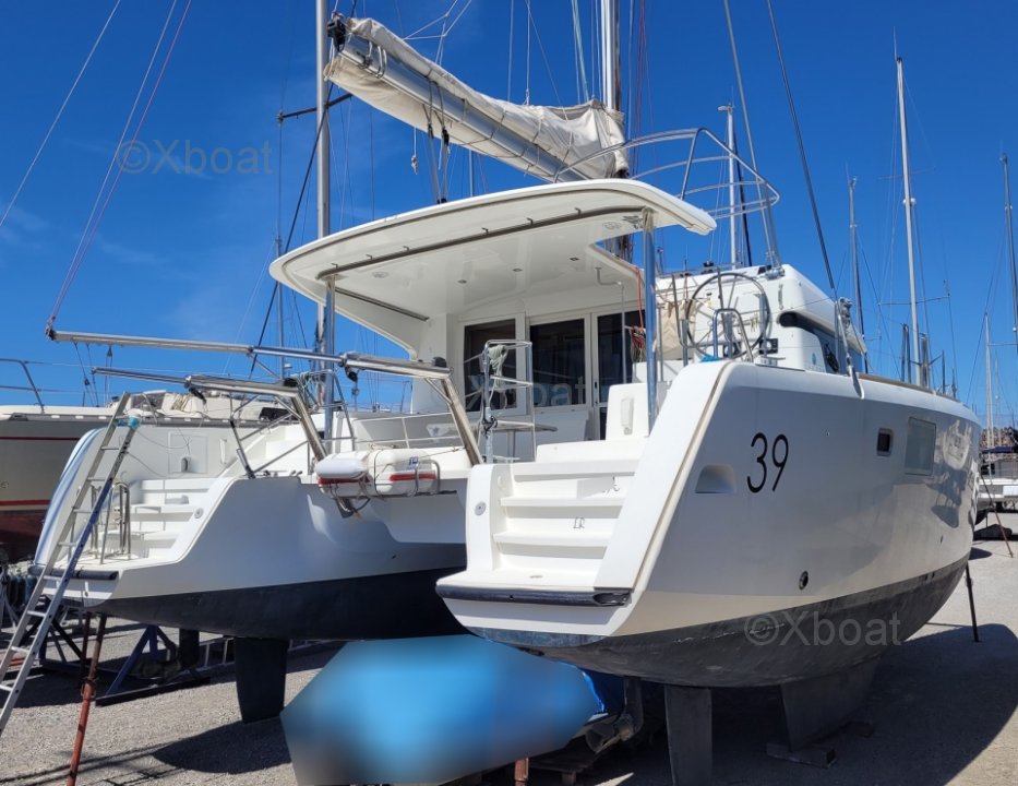 Sailboat used LAGOON 39