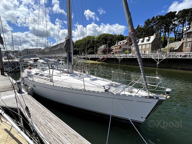 Sailboat used DUFOUR 48 