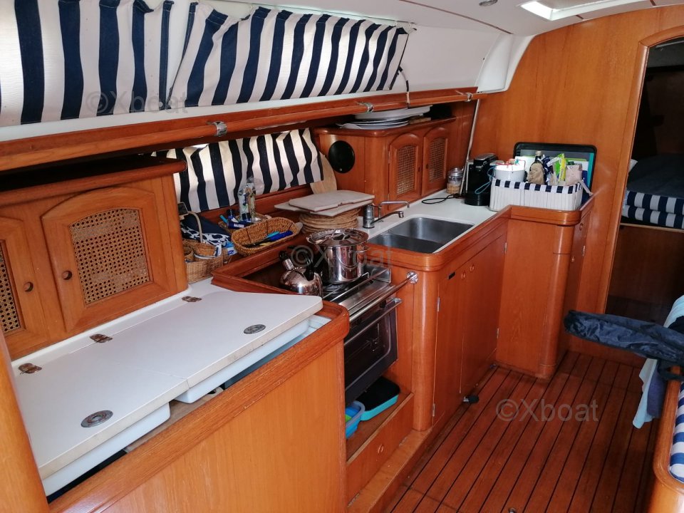 Sailboat used OCEANIS 461