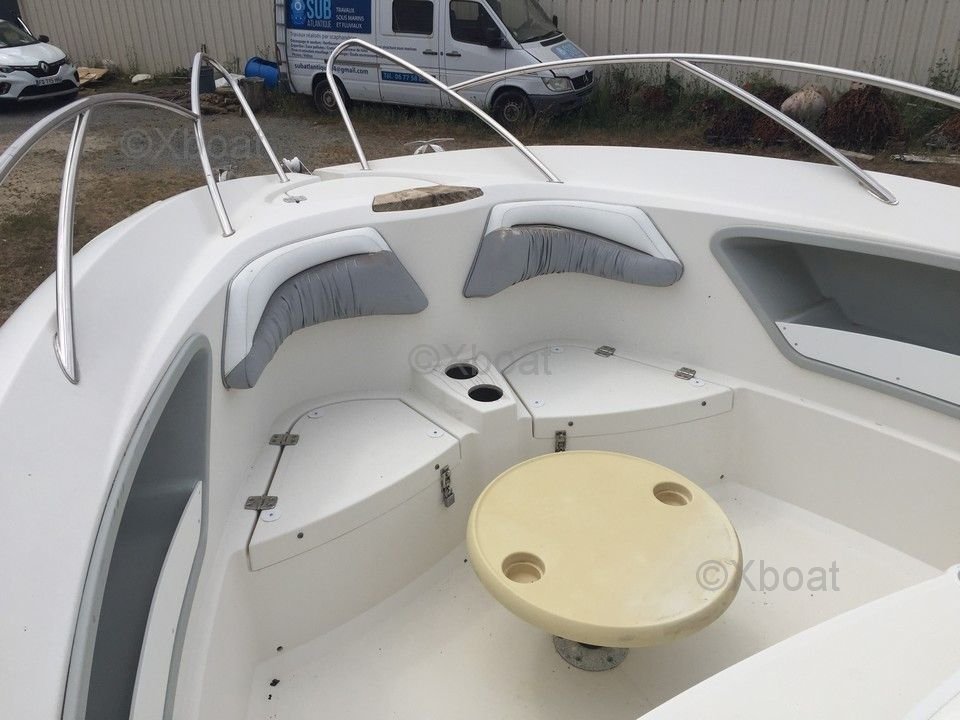 Yacht used QUICKSILVER 720 COMMANDER