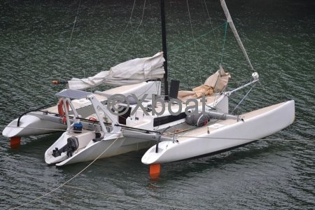 Sailboat TRIMARAN PULSAR 26