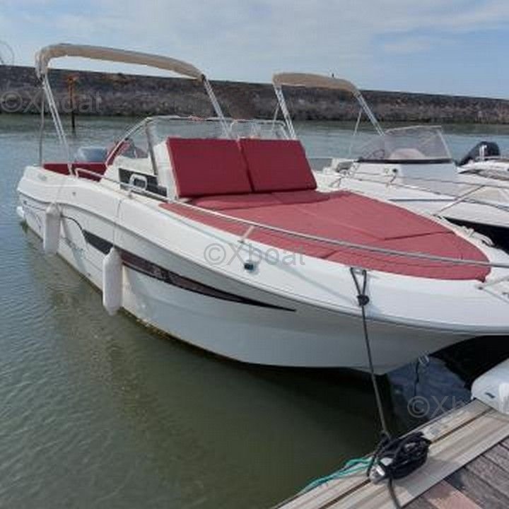 Yacht used PACIFIC CRAFT 700 SUN CRUISER