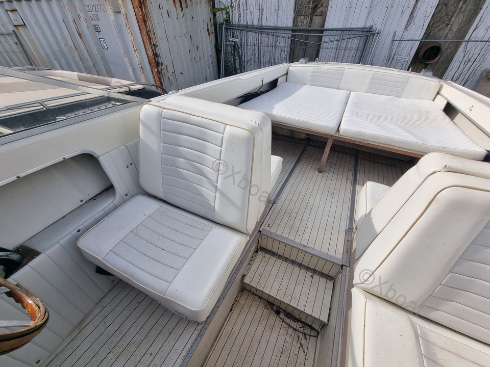 Yacht used CHRIS CRAFT LANCER 23