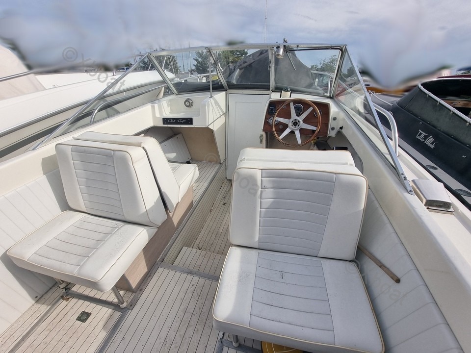 Yacht used CHRIS CRAFT LANCER 23