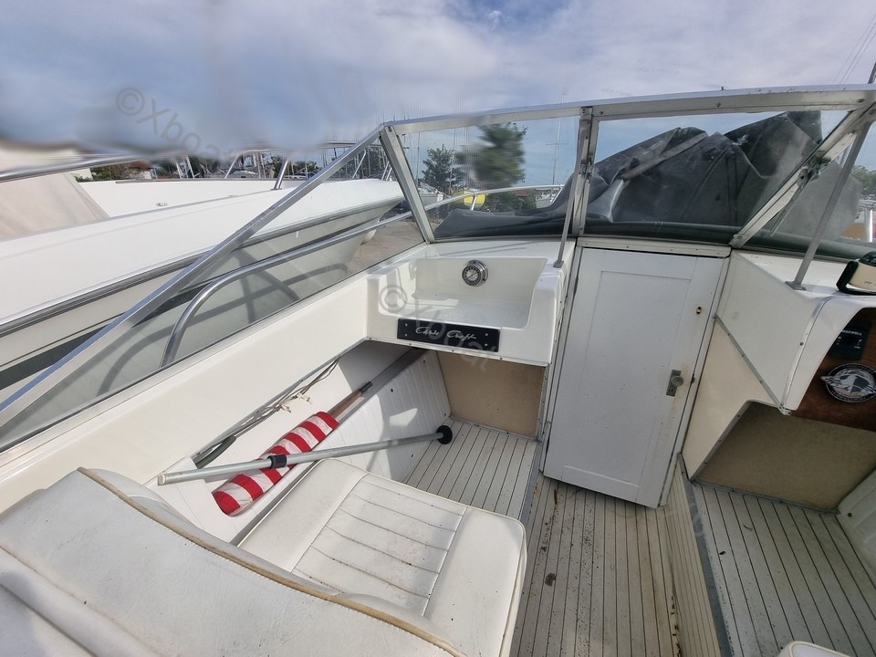 Yacht used CHRIS CRAFT LANCER 23