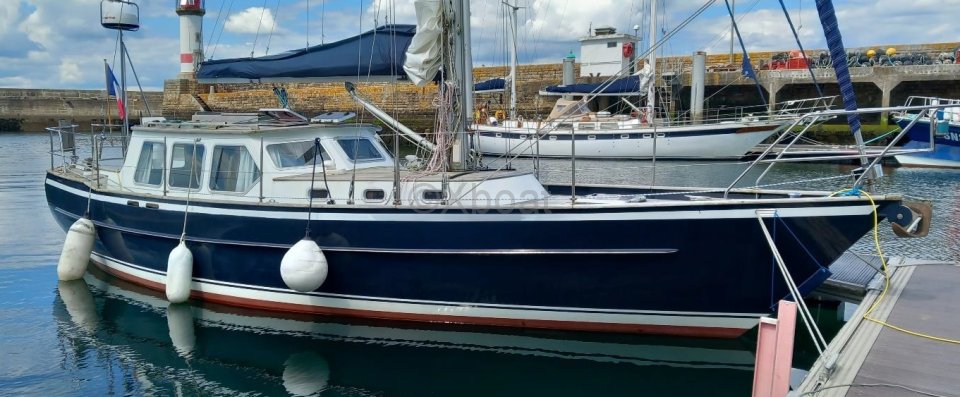 Sailboat used CARENA 38DS VUE EXTERIEUR