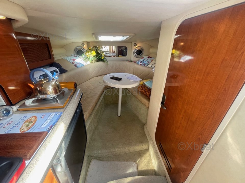 Yacht used Sea Ray 290 Sun Sport