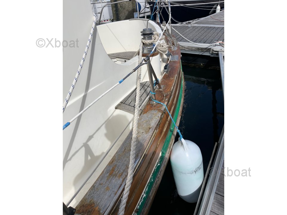 Sailboat used FAIRWAYS FISHER 37