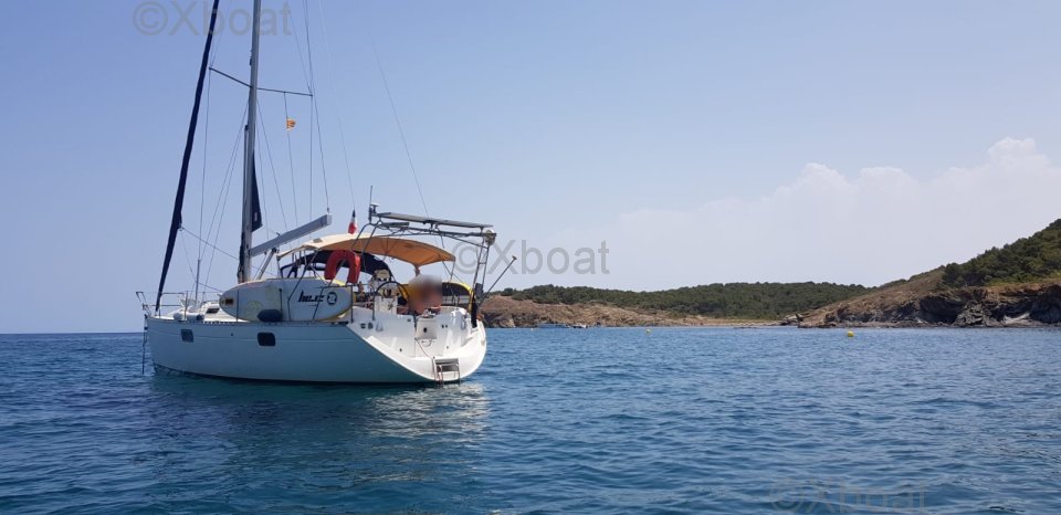 Sailboat used OCEANIS 351