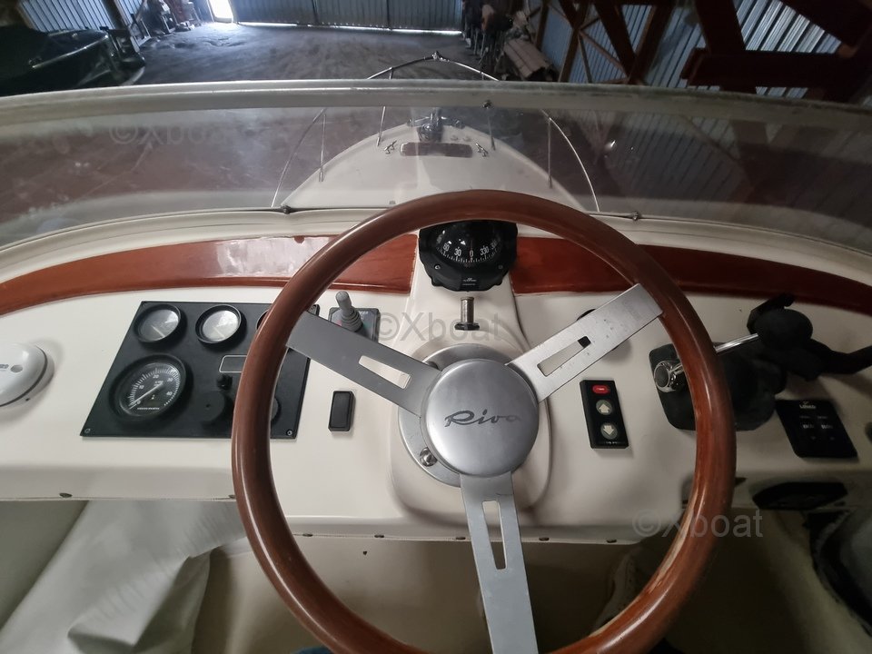 Yacht used RIVA BERTRAM 25 SPORT FISHERMAN