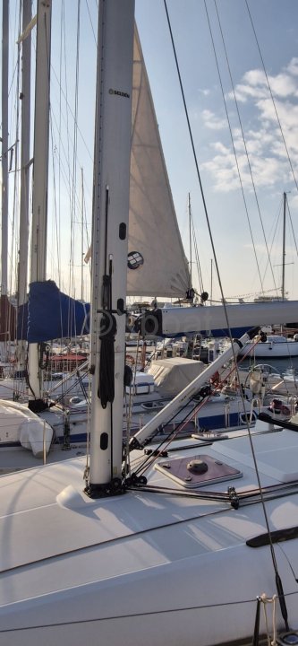 Sailboat used SUN ODYSSEY 42I