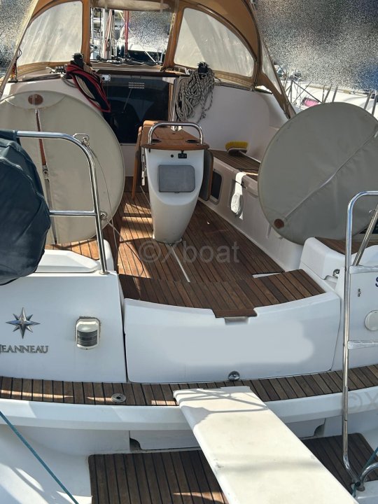 Sailboat used SUN ODYSSEY 42I